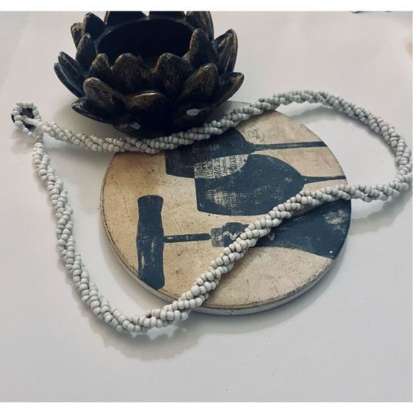 WHITE TWIST ROPE CHOKER NECKLACE - Picture 3 of 6